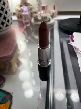 MAC Cosmetics Lipstick - hug me 508